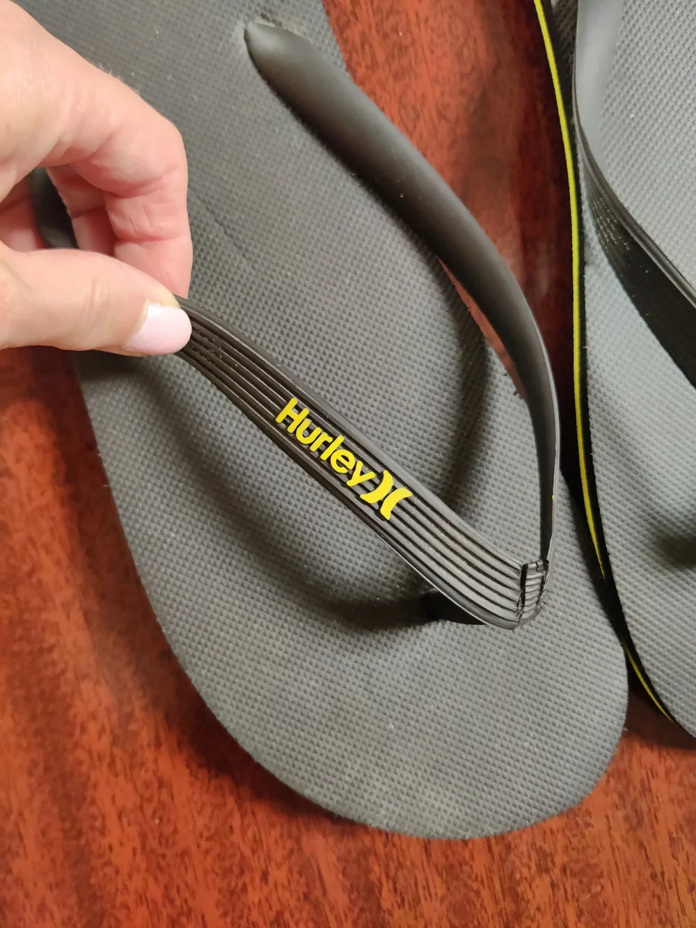 Hurley Men’s Gray Flip Flops with Yellow Logo Size 13-14